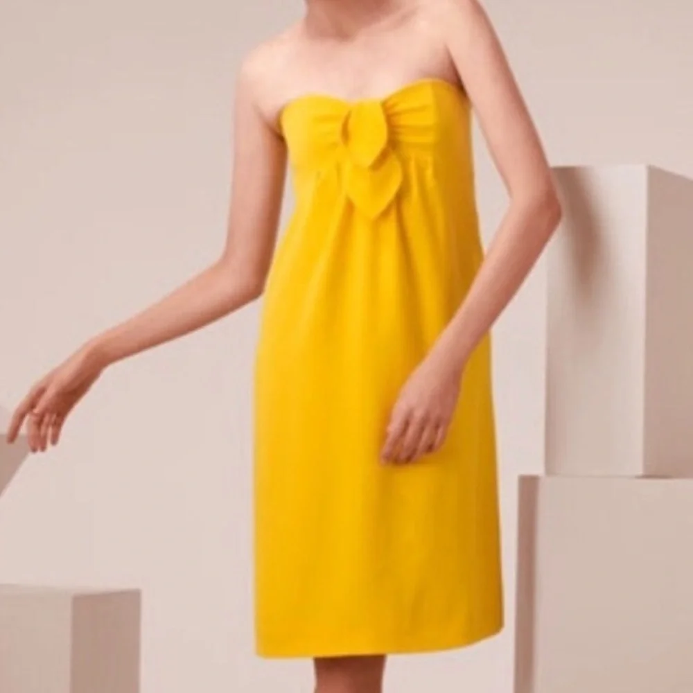 Stunning Tory Burch 
